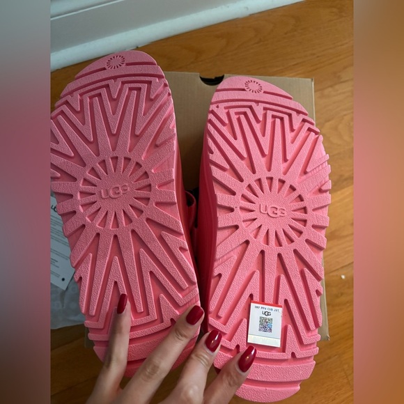 UGG GoldenGlow Tropical Pink Sandals Size 9 - Picture 11 of 12